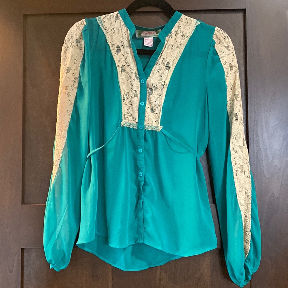 Flying tomato sheer green top